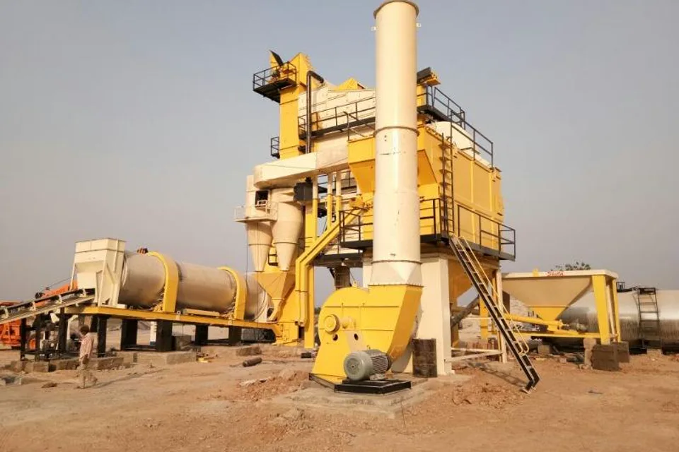 Industrial road construction plant